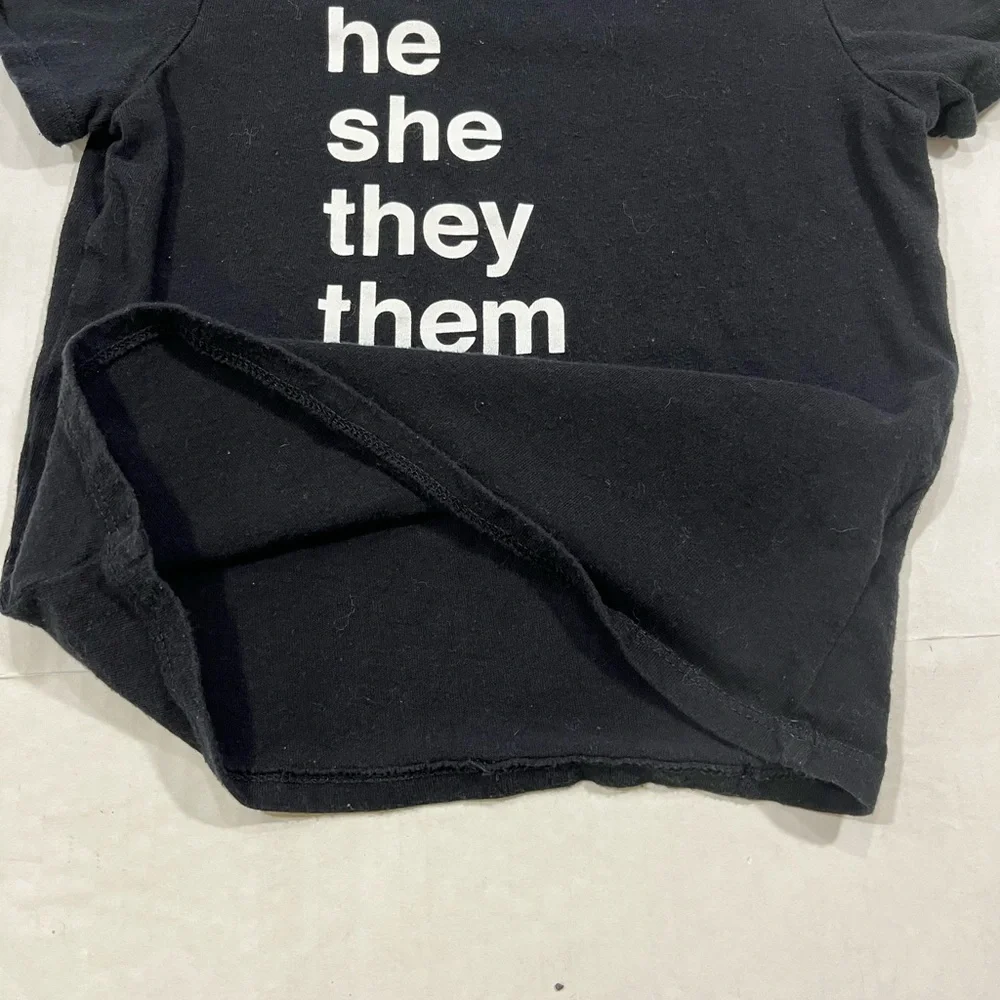 OLD NAVY QUEER EYE TSHIRT
